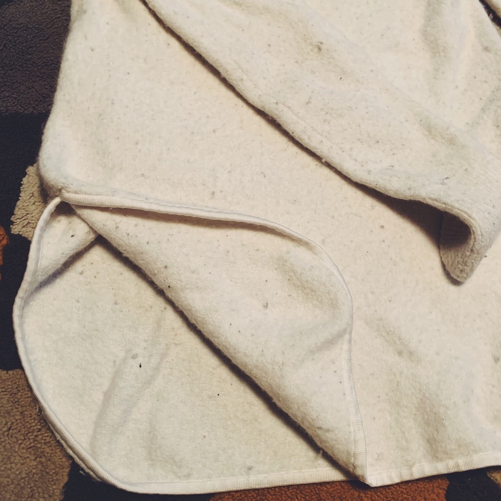 Tommy Hilfiger white sweater - Picture 4 of 4